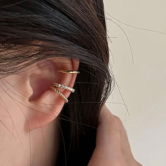 Set of 3 Gold Tone Earrings for Women Without Piercing - Picture 2 of 5